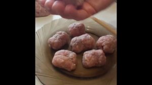 Нежные биточки. Биточки из домашнего фарша: свинина+курица. #готовимдома #рекомендации #биточки