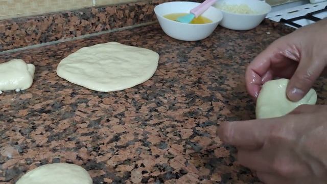 ?МОЙ ЛЮБИМЫЙ РЕЦЕПТ! СЛОЕНЫЕ ЛЕПЕШКИ быстро на сковороде - лучше хлеба от @papayusuf