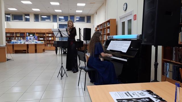 Р. Ловланд "Песня таинственного сада" смотреть онлайн