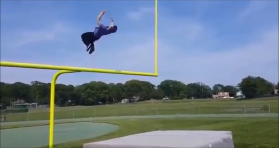 Красивое сальто назад смотреть онлайн