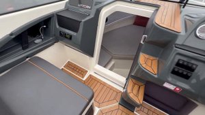 Uttern D70 Mercury 300 V8 (Sold)