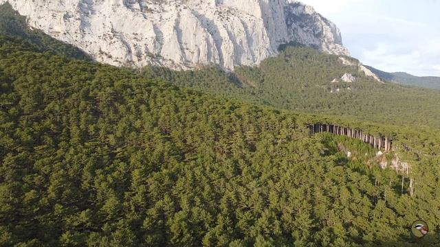 Полет над горой Крестовой. Крепость Алупка-Исар.