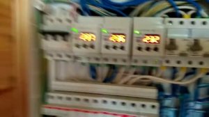 Регулировка реле напряжения РН-106 + пример сборки трехфазного щита в частном доме.