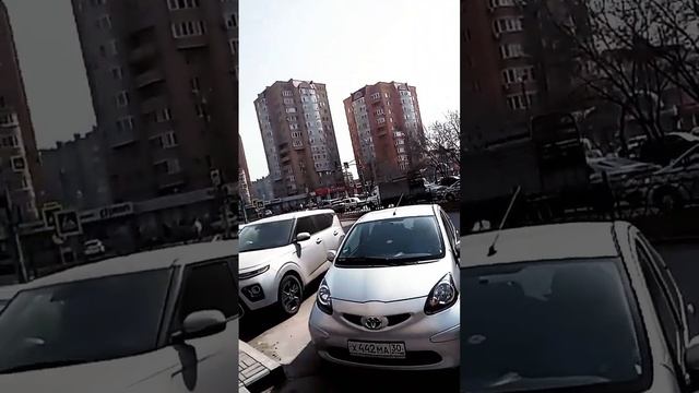 Веснушки засыпали лицо?Новые реснички?