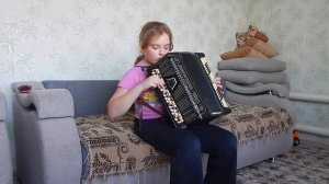 Работа над мелодией "Синий платочек" - баян