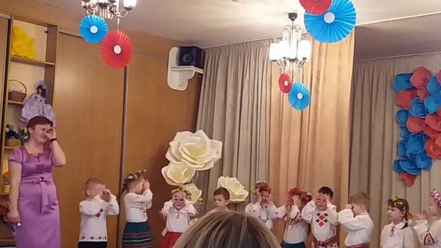 МОЛОДАЯ БАБУШКА 8 марта 2020 смотреть онлайн