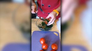 Малосольные Помидоры в пакете. Рецепты из ТИК ТОКА. Быстрые Малосольные Помидоры.