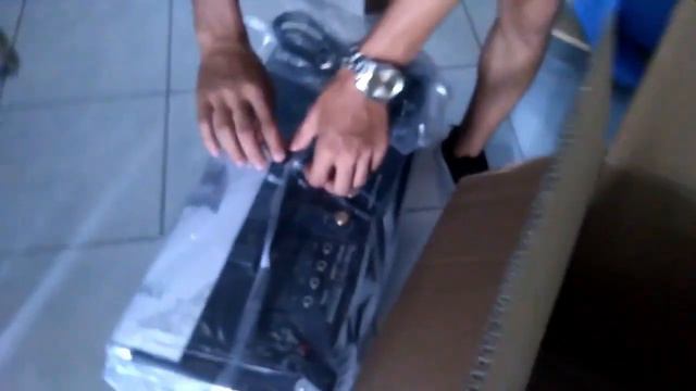 Boston AK60GB Bass Amplifier UNBOXING