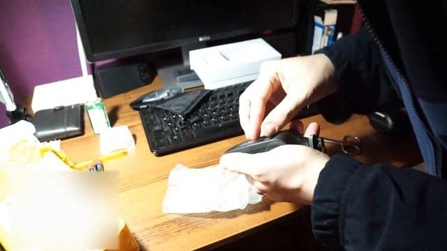 Распаковка вспышки Meike MK320 для Sony (башмак MIS)