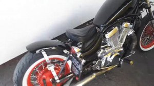 Suzuki vs 750 intruder bobber