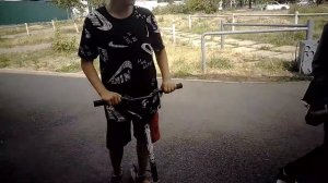 Трюки на самокатах ЧЕЛЛЕНДЖ (feat M4) ***Упал разбил нос***