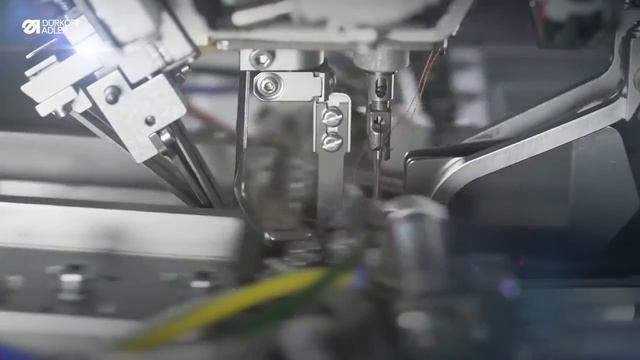 Durkopp Adler 756 Автомат для изготовления прямых и косых карманов в рамку Teaser