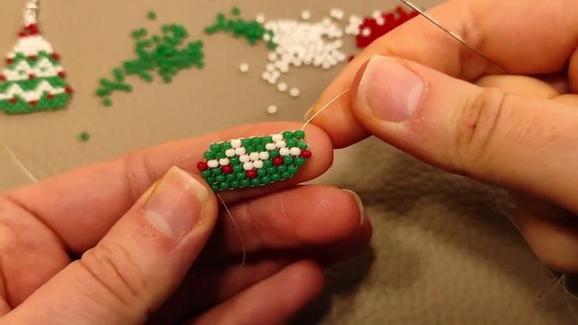 Ёлка из Бисера Мастер Класс! Кирпичное Плетение Бисером/ Christmas Tree of Bead Master Class!