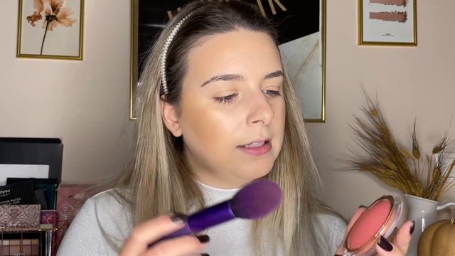 Drugstore makeup tutorial με λίγες νέες κυκλοφορίες essence-catrice || Haido Tk смотреть онлайн