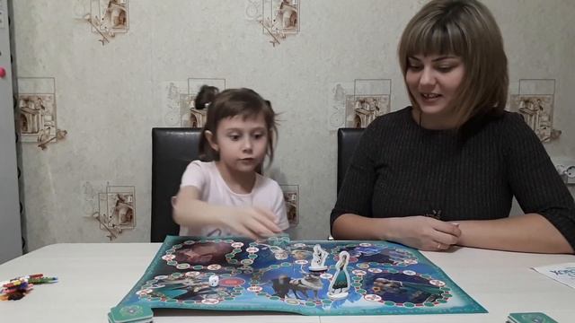 Игра Холодное Сердце. Кто придет на торжество первым?! смотреть онлайн