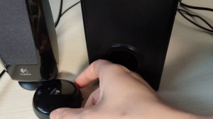 Logitech S220 Акустическая система