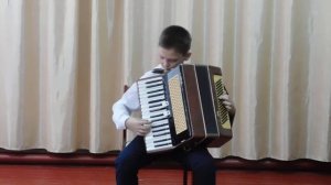 В  Лушников   _Старинный танец_ - исполняет Рязанцев Ваня