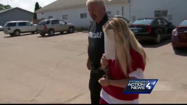 Ex-nanny for Penguins player faces trial for items stolen from 2nd family смотреть онлайн