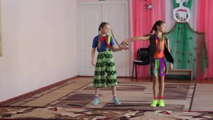 Клоунада со скокалочками