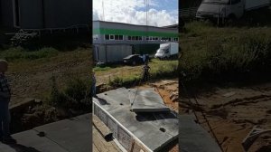 Укладка дорожных плит. Быстро и точно)