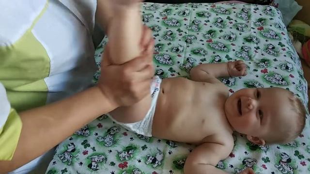 Общеукрепляющий массаж в 8 месяцев смотреть онлайн