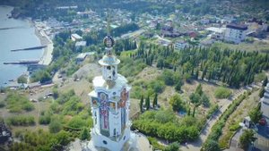 Крым. Храм-маяк Николая Чудотворца с высоты птичьего полёта село Малореченское , Алушта