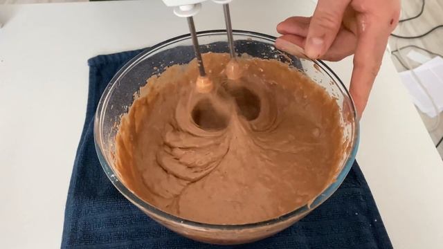 Brownie Cake. Шоколадный десерт. Шоколадный Кейк. Шоколадный пирог. Брауни. Рецепт Брауни. смотреть онлайн