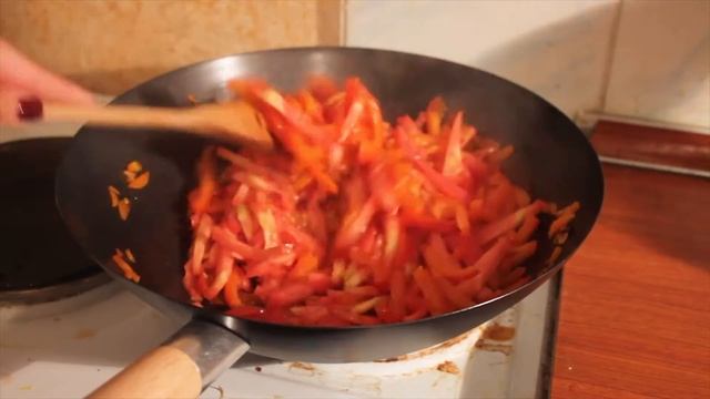 КИТАЙСКАЯ WOK-ЛАПША СО СВИНИНОЙ