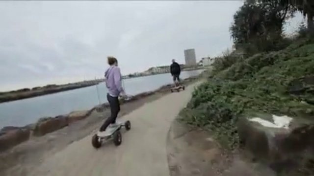 Электрический скейтборд  