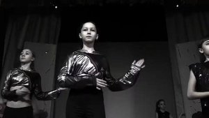 Хип-хоп "Куклы" танцует группа "Стар- данс"