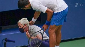 Первая ракетка мира Новак Джокович дисквалифицирован за неспортивное поведение