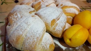 Круассаны с абрикосами. Цыганка готовит. Рогалики из слоёного теста с абрикосами. Gipsy cuisine.