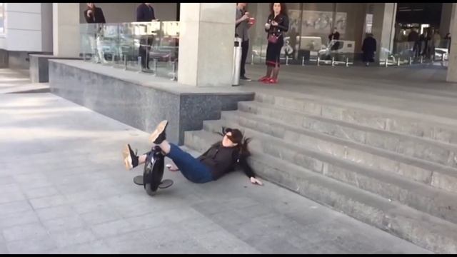 Падение с Моноколес - электротранспорт смотреть онлайн