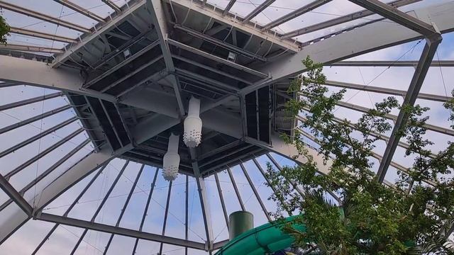 Осенний отдых в Сenter Parcs Het Heijderbos смотреть онлайн