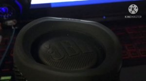 Gimme the loot bass boosted jbl flip 5 LFM vol=100%