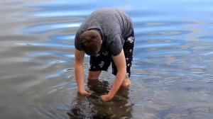 Оформляем биотопный аквариум на берегу реки Вильва в Пермском крае.