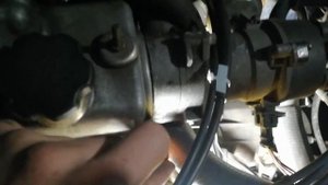 Как закрутить (открутить) шкив коленвала ВАЗ 2108.