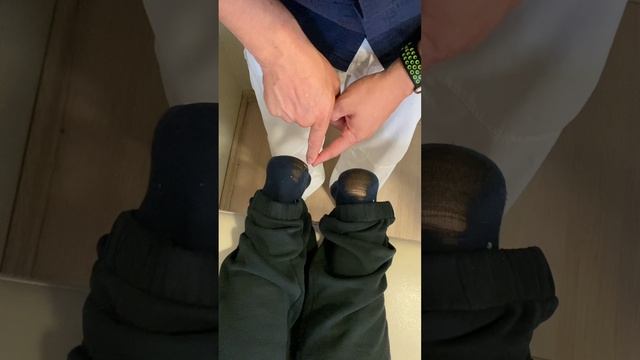 Секрет дырявых носков раскрыт! По какому принципу протираются носки. Акупрессура подзатылочных мышц