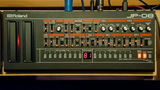 Roland Boutique JP-08 Warm String Pad patch смотреть онлайн