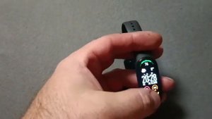 Браслет xiaomi my band 7 тупит..