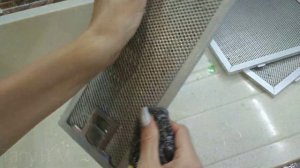 САМЫЙ ЛЁГКИЙ способ очистить сетки вытяжки. Мой совет 2020!