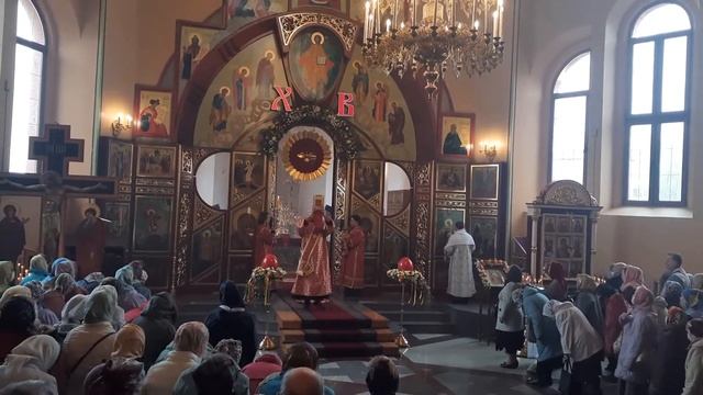 День Радоницы в храме в честь мучениц Веры, Надежды, Любови и матери их Софии