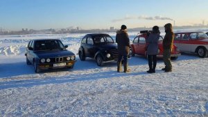 РЕЗИНОВАЯ КРАСКА! Белая полоса на шине своими руками. Вайтволы.