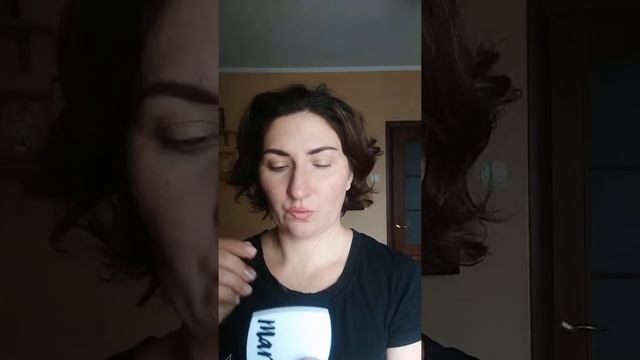 Базовый макияж дома за 10 минут. Тон, хайлайтер, тени для бровей, карандаш и блеск для губ Avon. смотреть онлайн