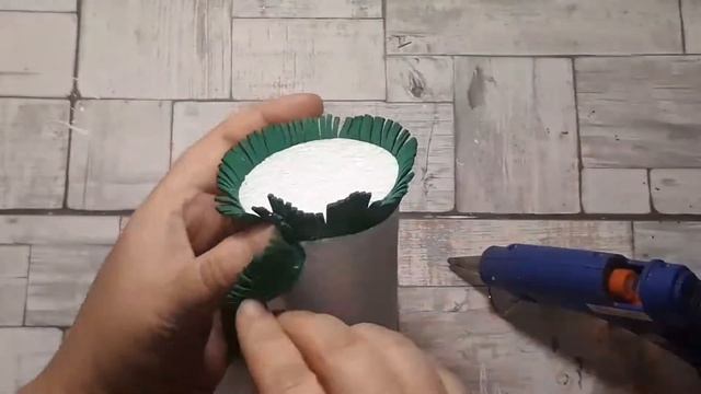 Красивые Новогодние Ёлочки из фоамирана на пенопластовом конусе