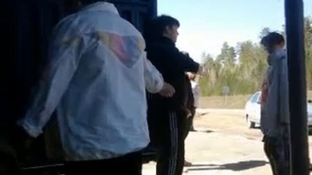 Дачные разборки 2 смотреть онлайн