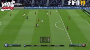 FIFA 19 vs FIFA 18 сравнение геймплея!