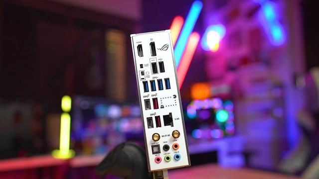 لوحه بيضا بأداء ابيض ROG STRIX Z790-A GAMING WIFI D4 смотреть онлайн