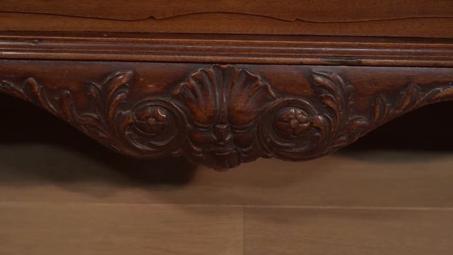 Антикварный шкаф-витрина смотреть онлайн