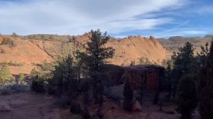 Red rock canyon open space, Colorado Springs, CO. Парк - бывший карьер по добыче песчаника.